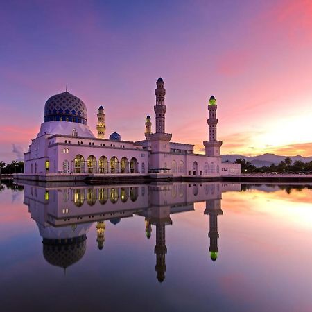 Marina Court Kota Kinabalu Sabah By Zizie Homes المظهر الخارجي الصورة